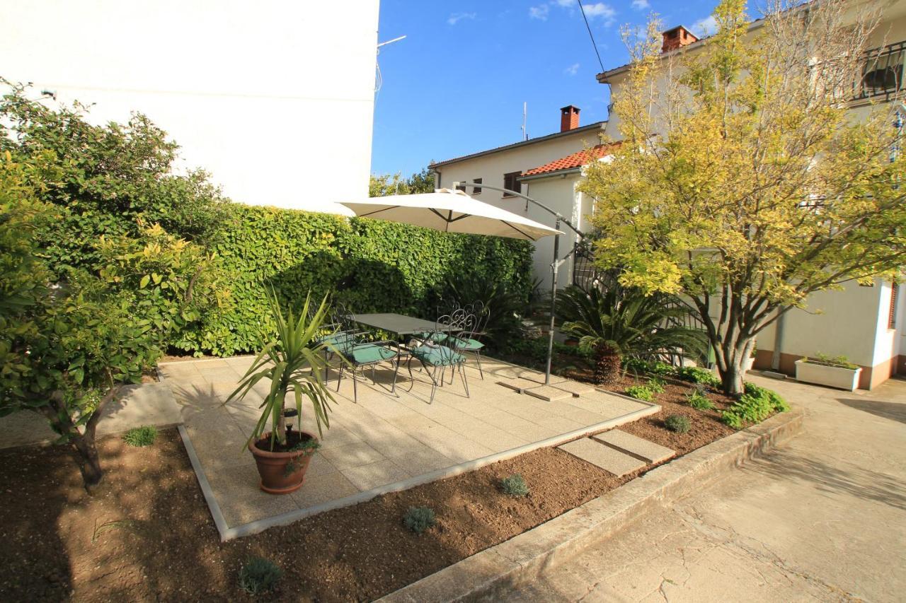 Apartment Gallery Kastela Bagian luar foto