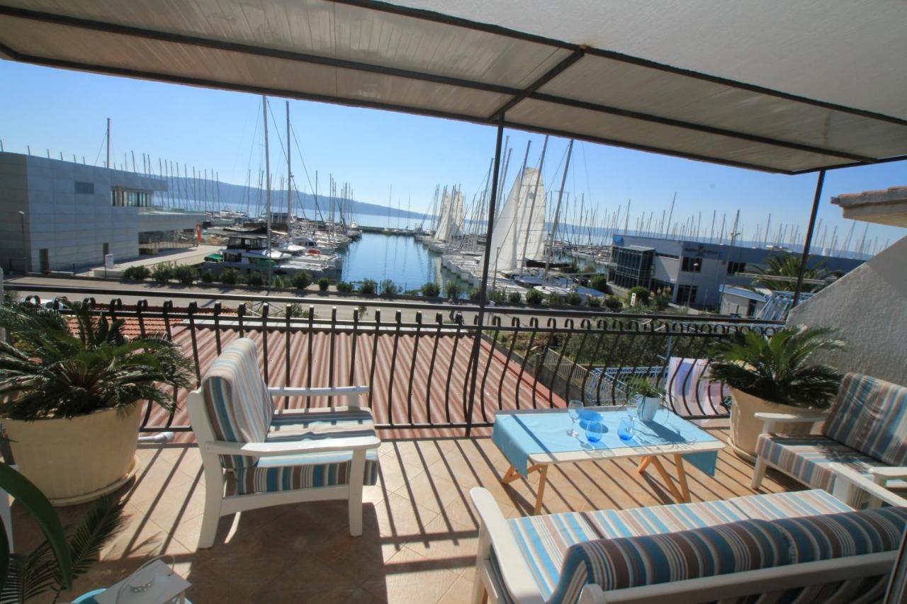Apartment Gallery Kastela Bagian luar foto