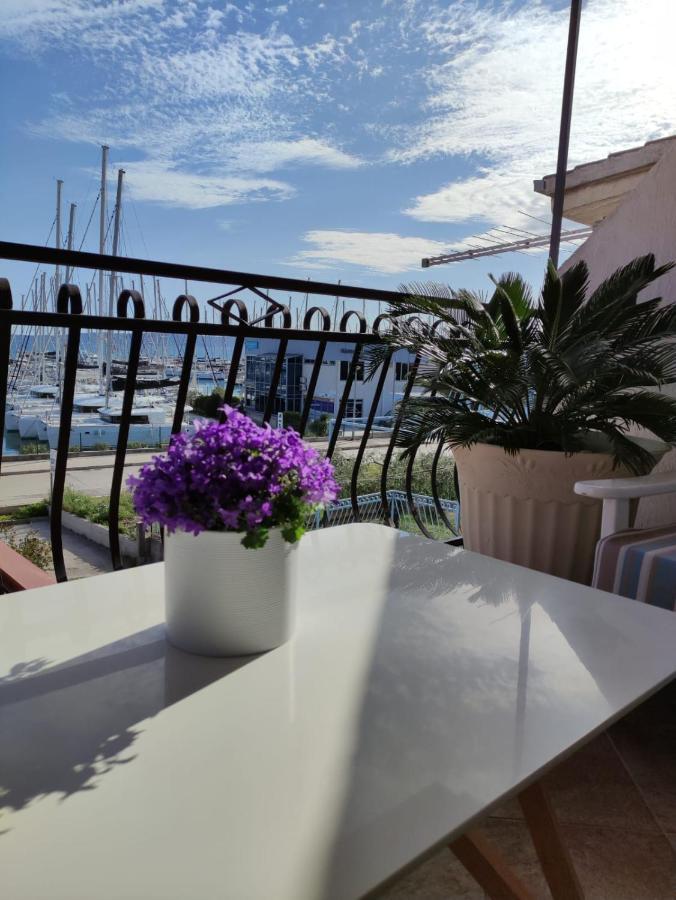Apartment Gallery Kastela Bagian luar foto